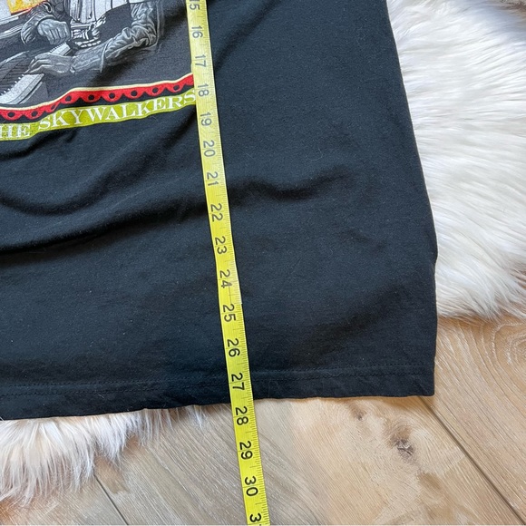 Star Wars Christmas Seasons Greetings from the Skywalkers Size Large Tee Shirt - Picture 7 of 7